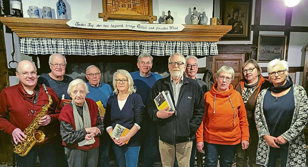 Die Akteure beim Plattdeutschen Abend